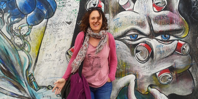 Jo Amos, Wordsmith, at the Berlin Wall